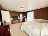 4417 Sullivan St - Photo 20