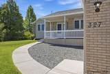 327 Cody St - Photo 3