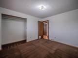 905 19TH ST - Photo 26