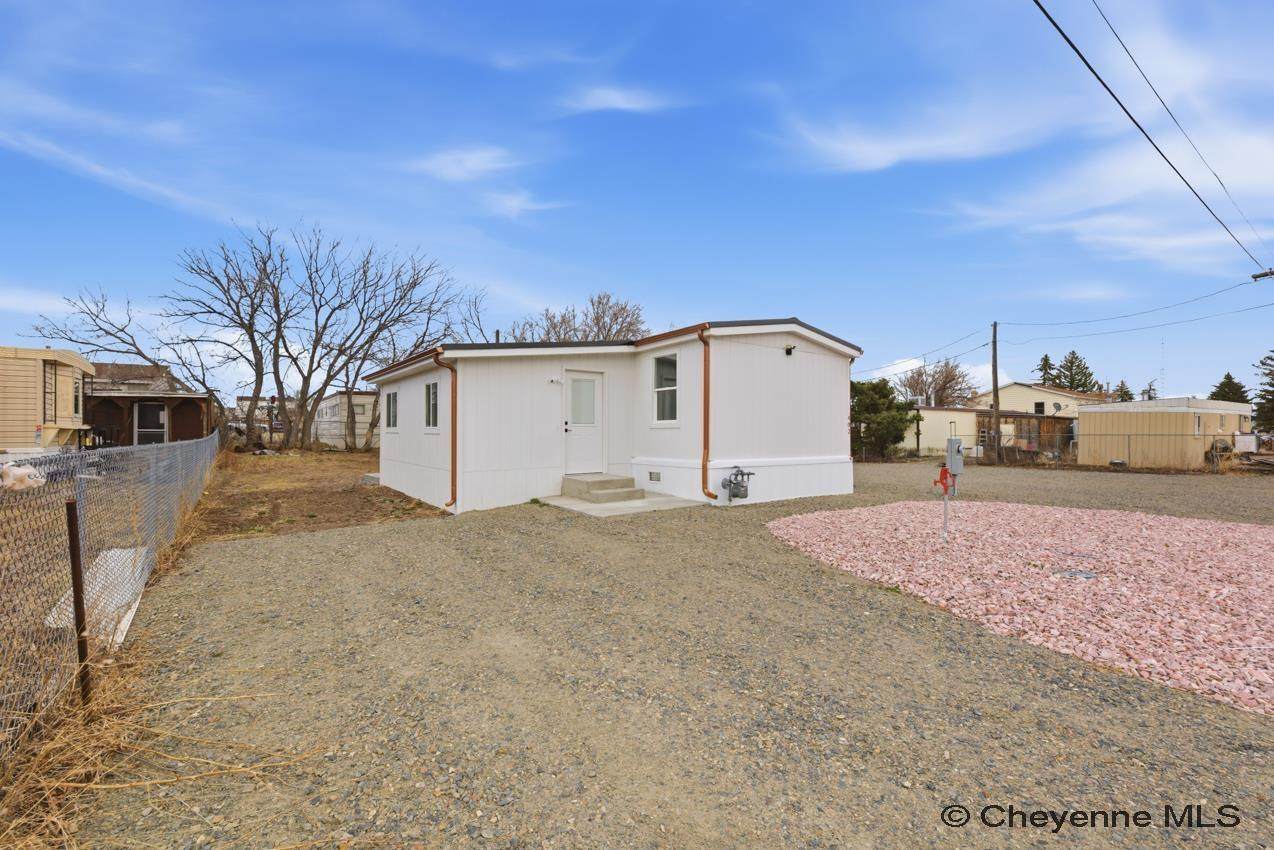 402 Williams St - Photo 1