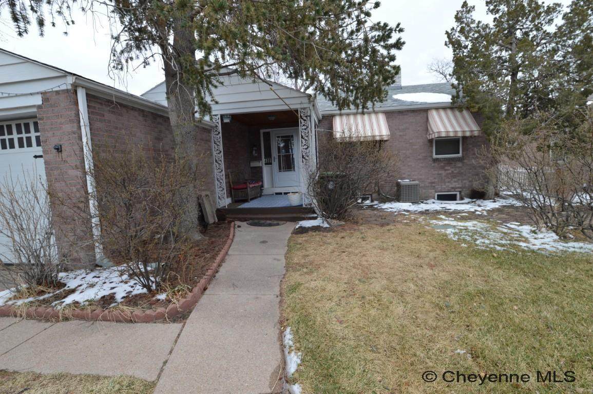 4001 Snyder Ave - Photo 1