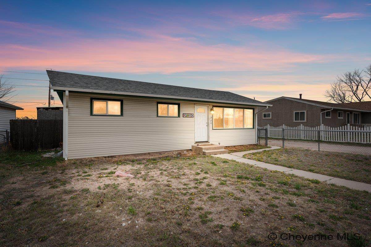 229 House Ave - Photo 1