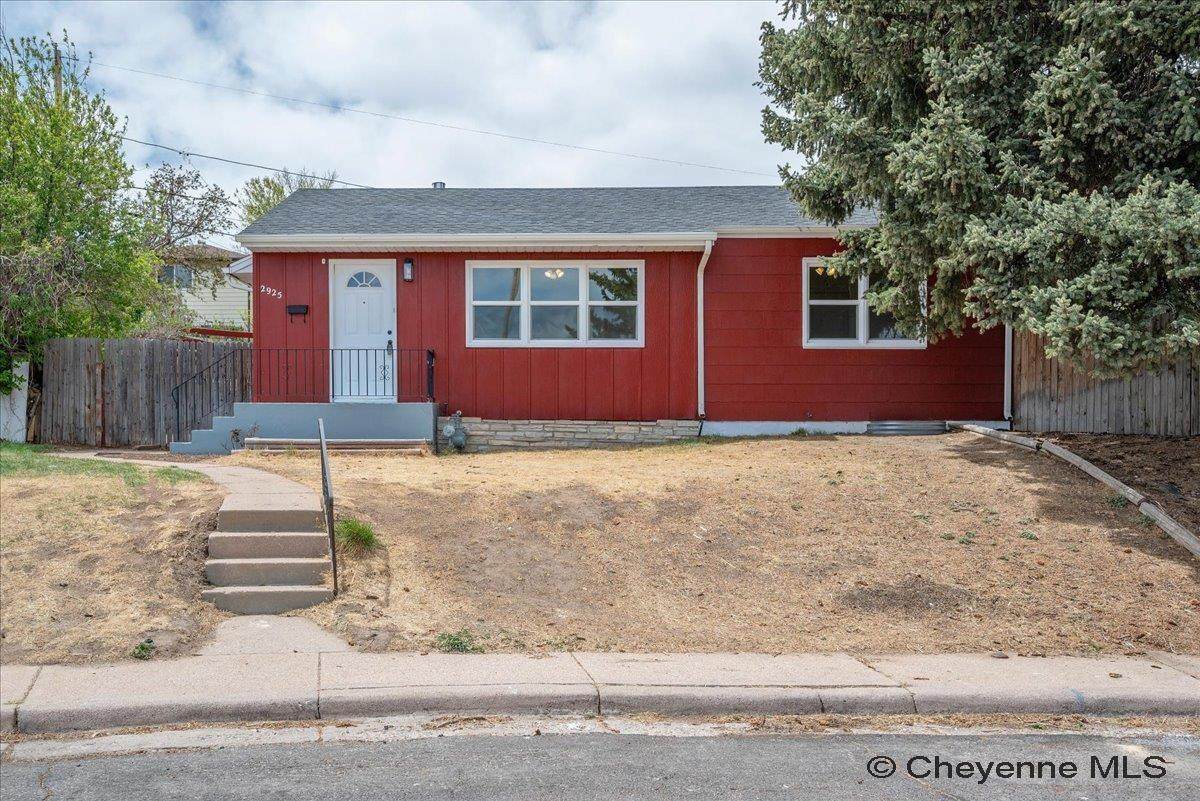 2925 Holly Ct - Photo 1