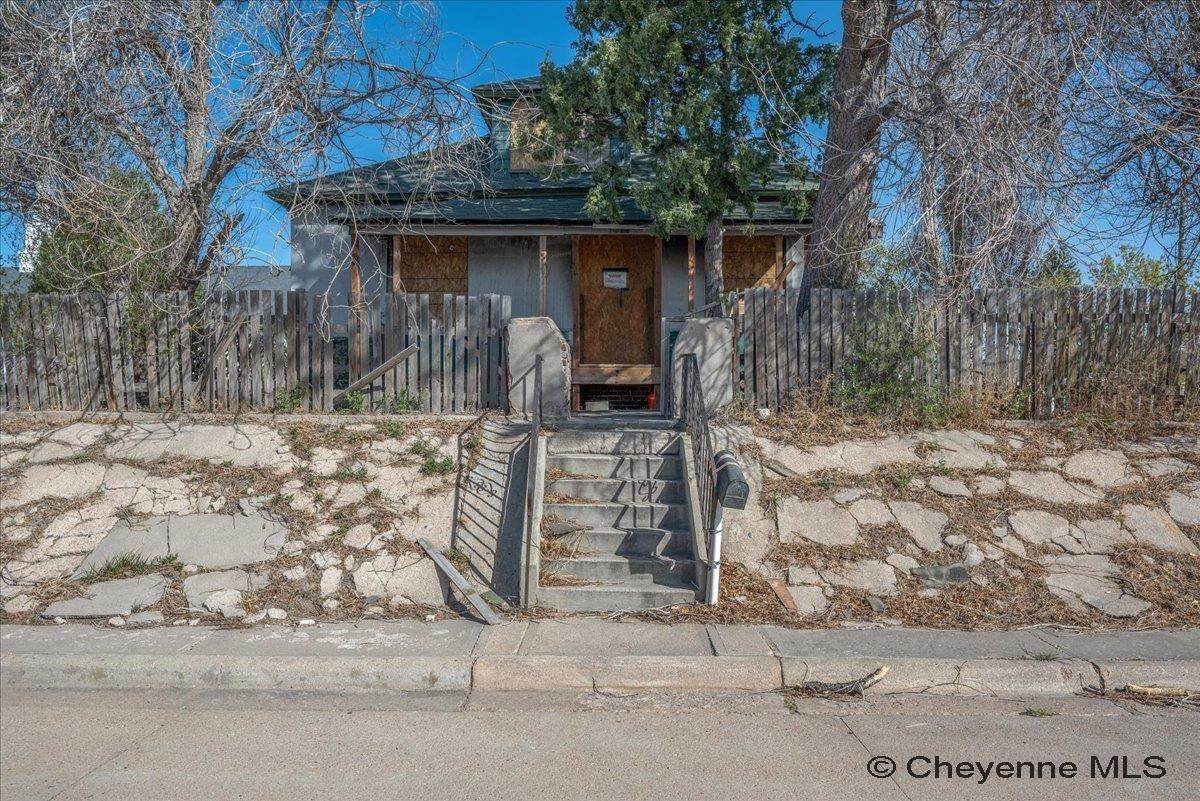 1114 20TH ST - Photo 1