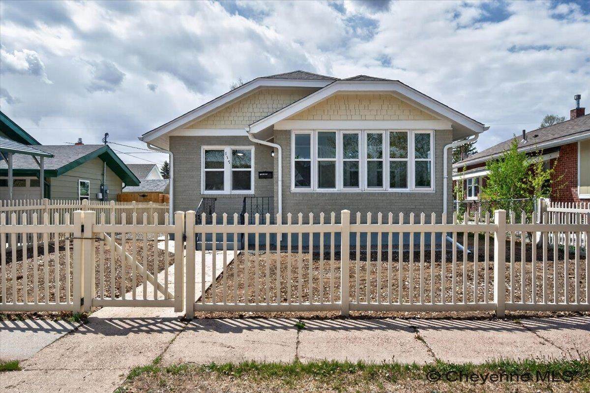 117 3RD AVE - Photo 1