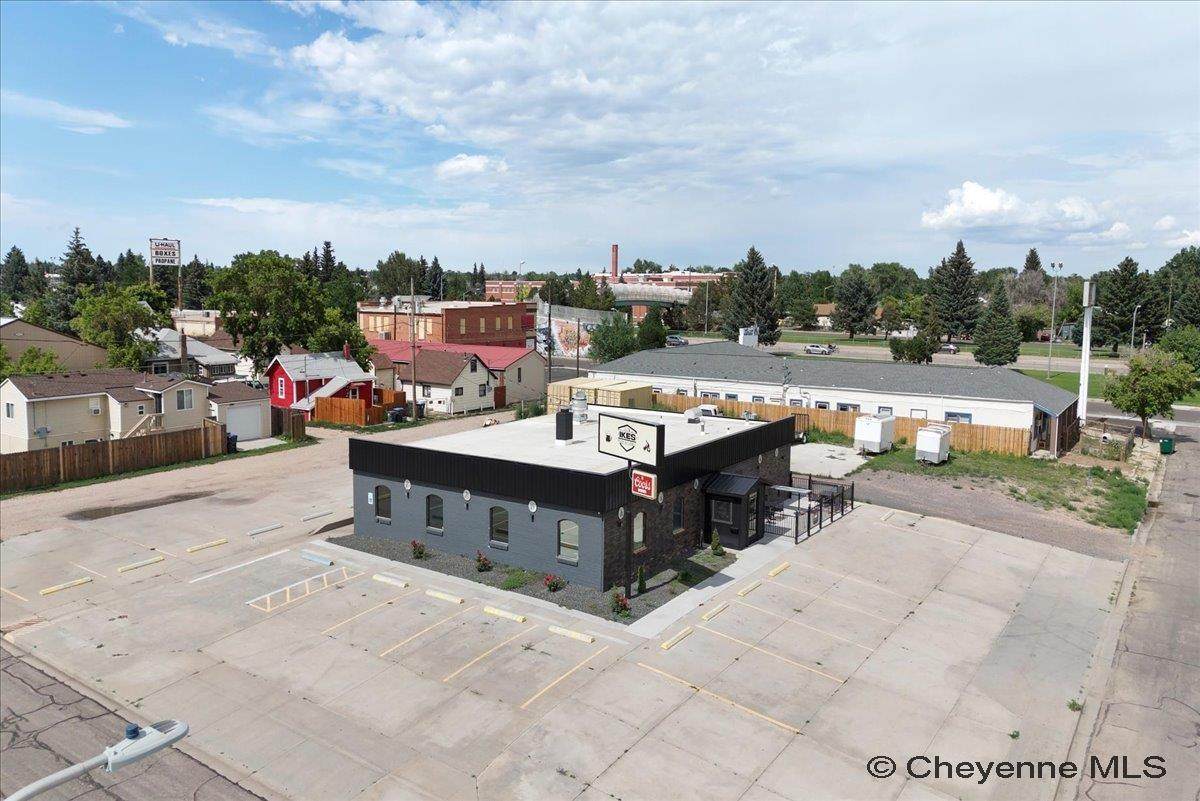 122 6TH ST - Photo 1