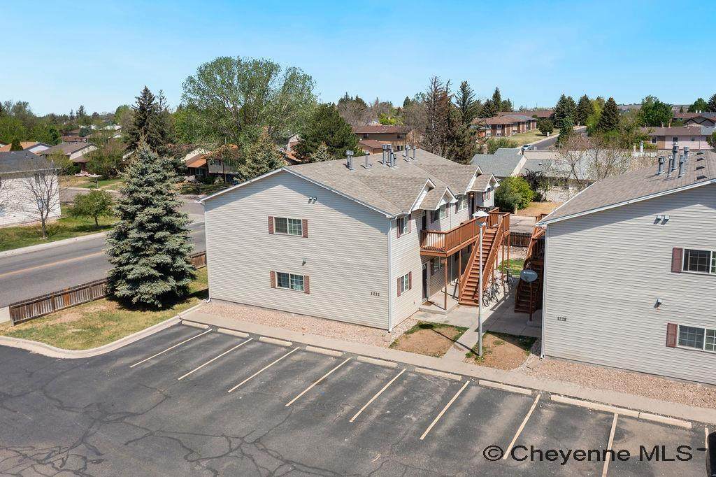 1231 Taft Ave - Photo 1