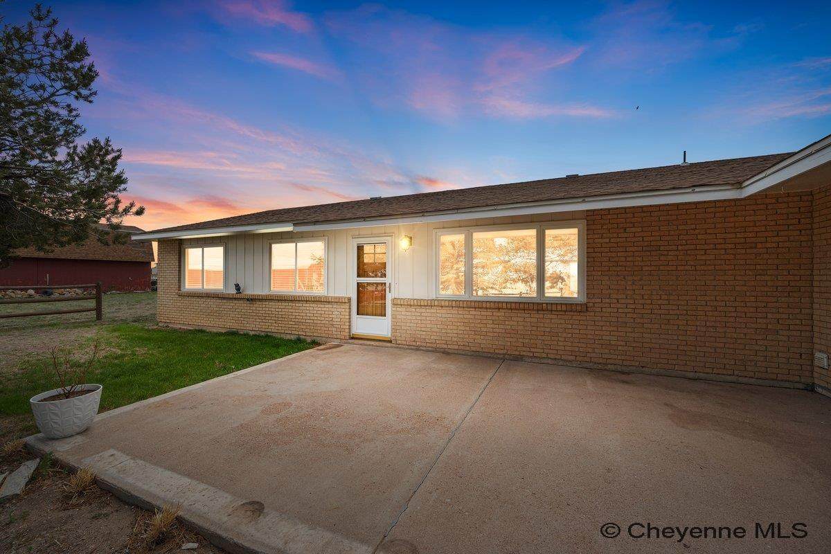 3123 Crazy Horse Rd - Photo 1