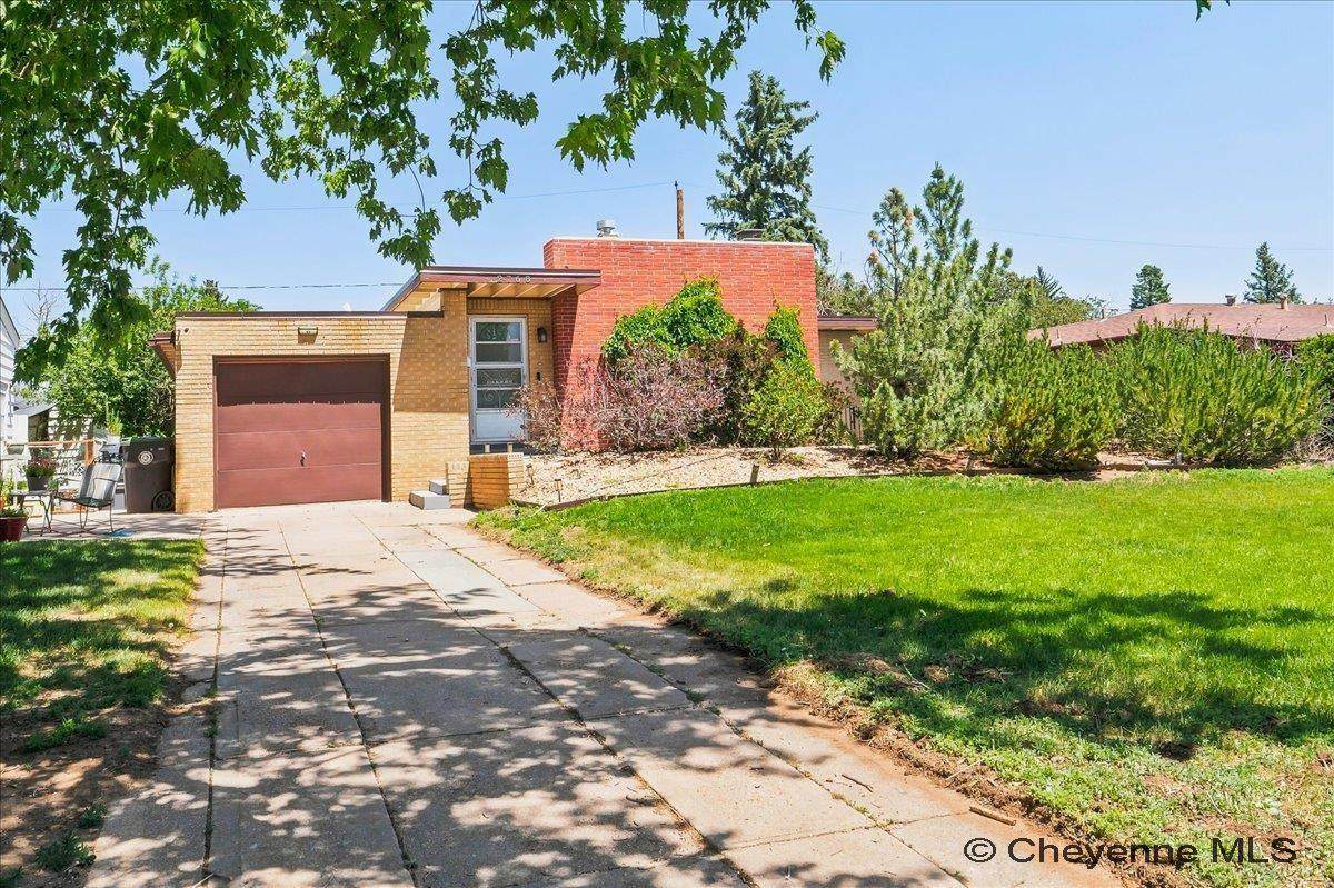 2768 Olive Dr - Photo 1