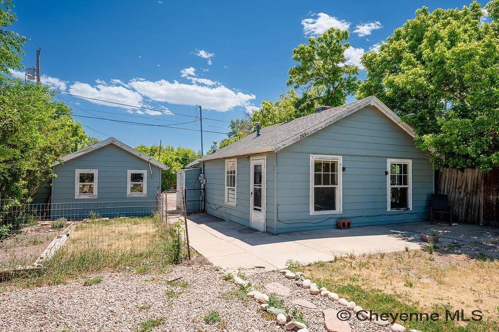209 7TH ST - Photo 1
