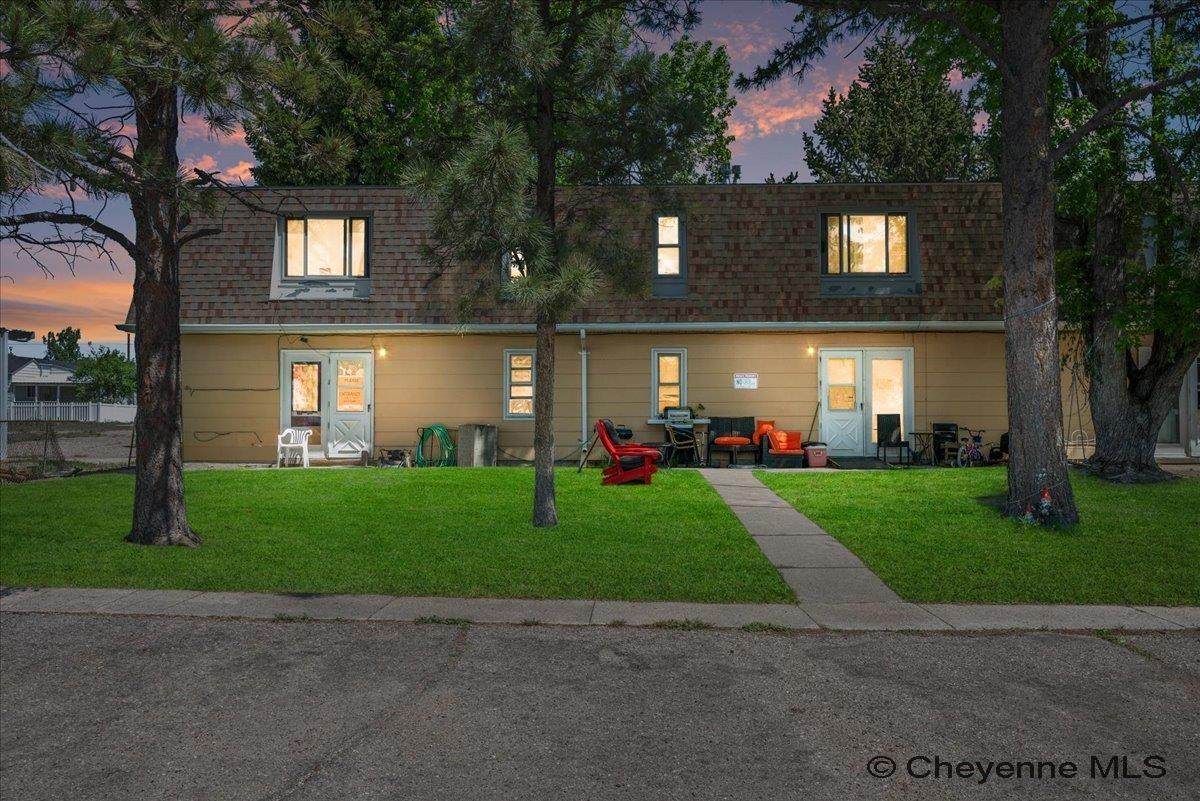 2545 9TH ST - Photo 1