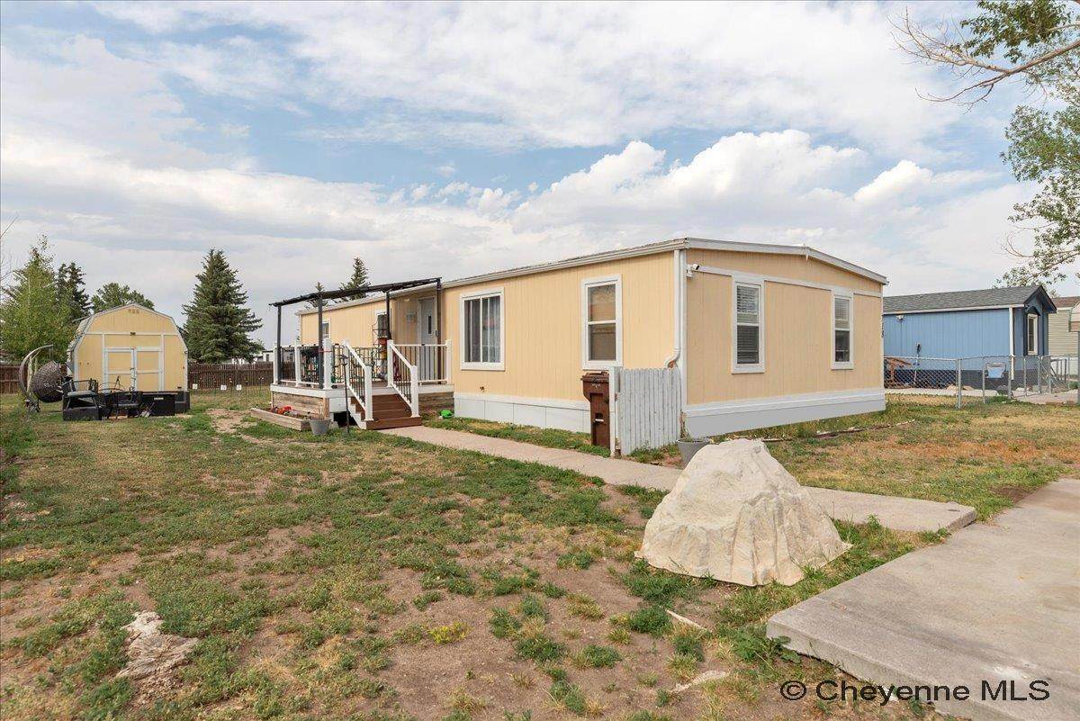 718 Dallas Rd - Photo 1