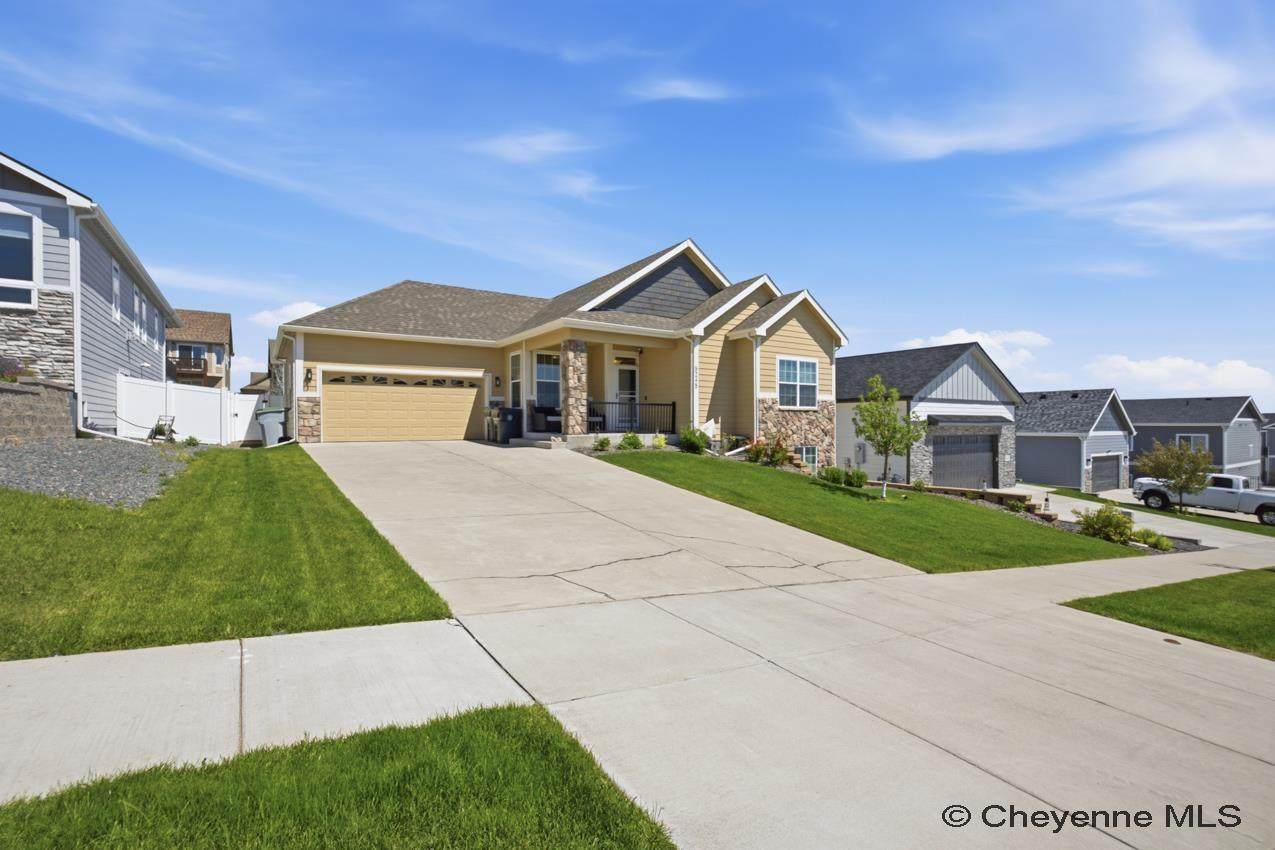 5245 Shadow Rock Drive - Photo 1