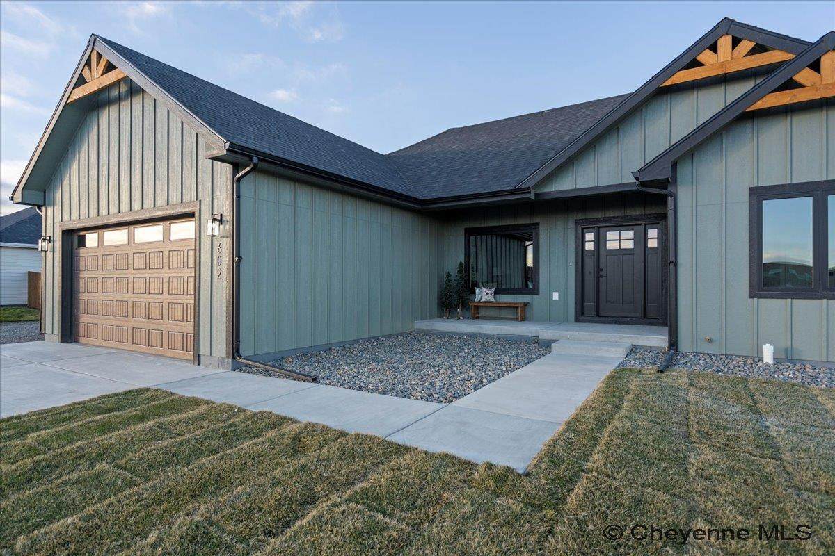 606 Horseshoe Rd - Photo 1