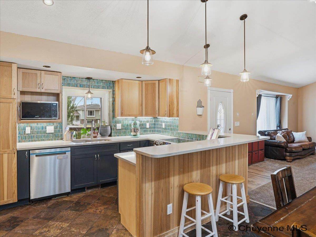 2524 Plain View Rd - Photo 1