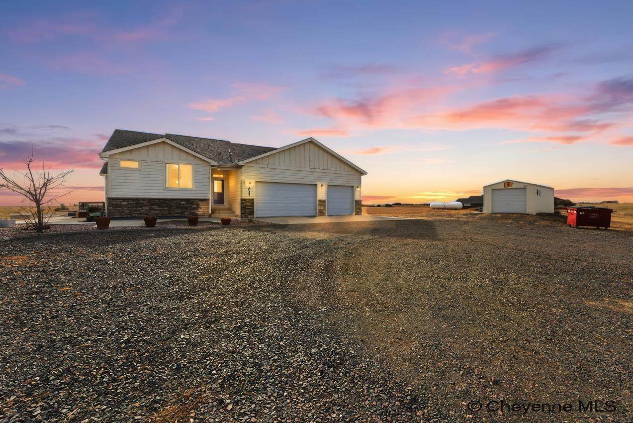2052 Zelma Dr - Photo 1