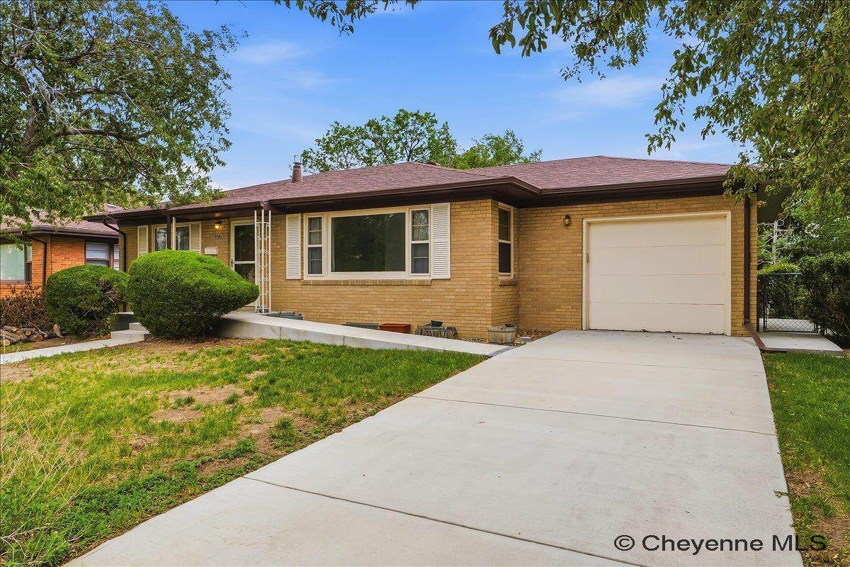 3235 Boxelder Dr - Photo 1