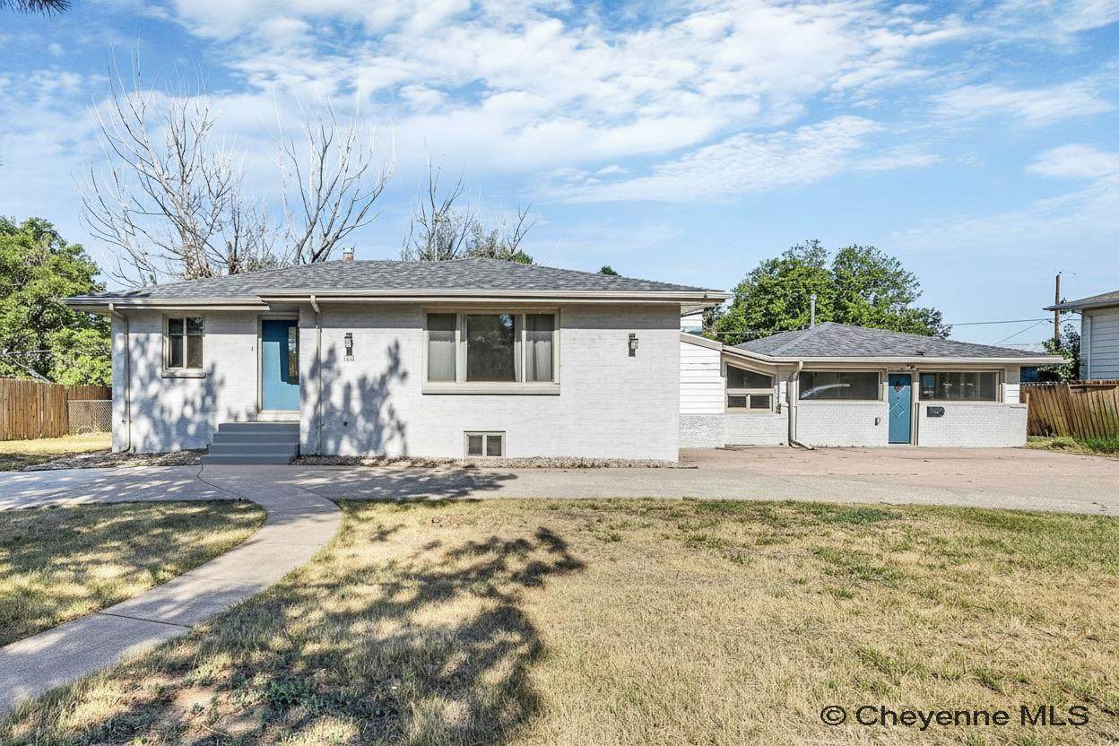 1412 Madison Ave - Photo 1