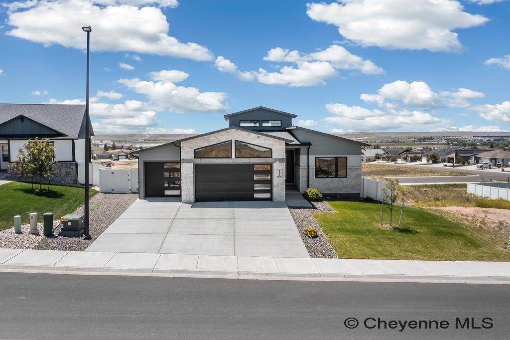 4009 Sage Rd - Photo 1