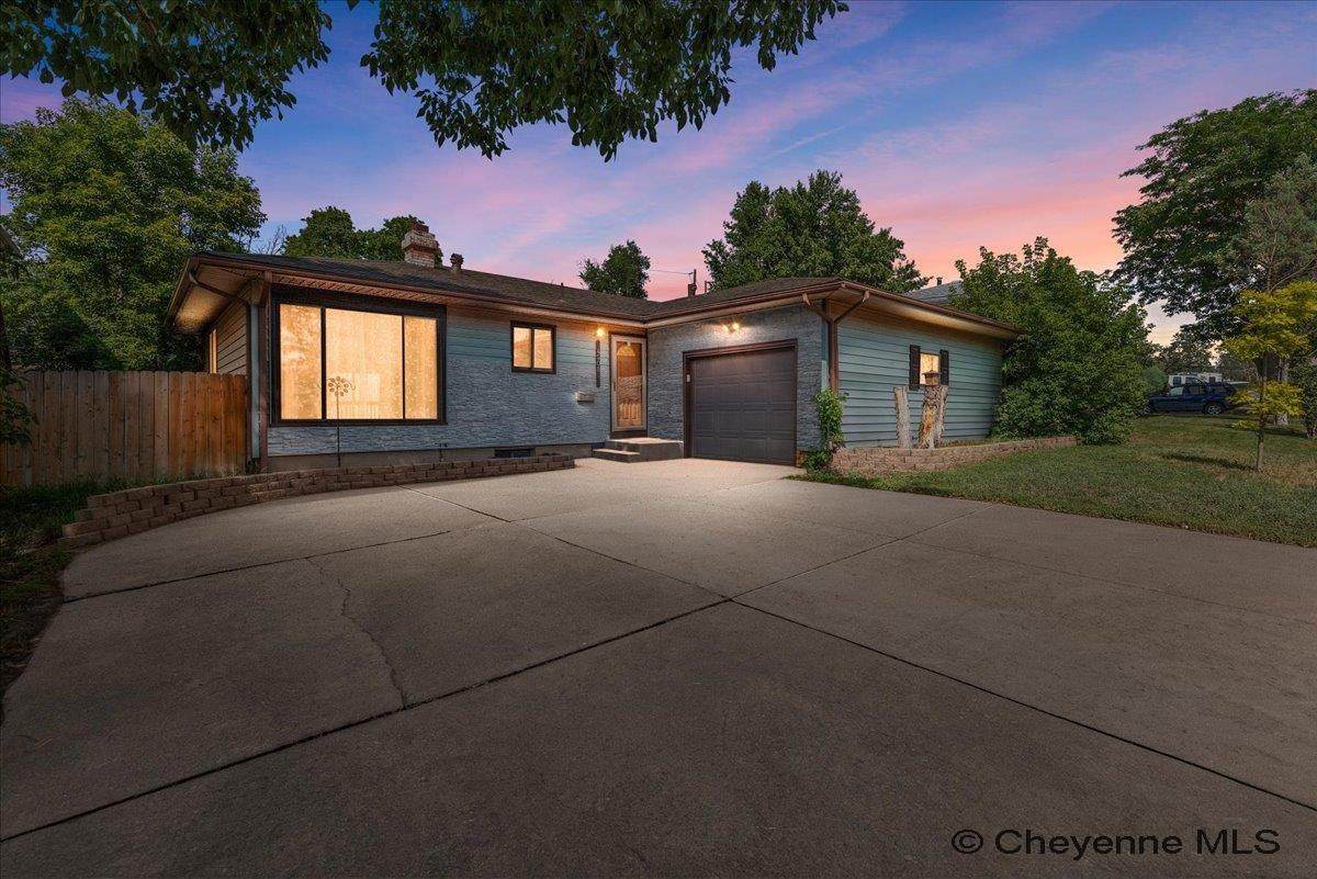 4508 10TH ST - Photo 1