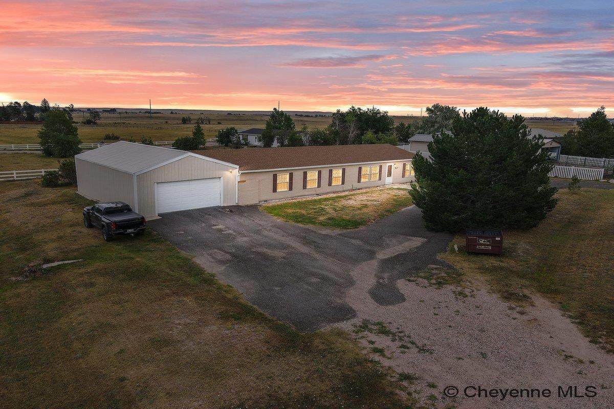 2401 Draper Rd - Photo 1