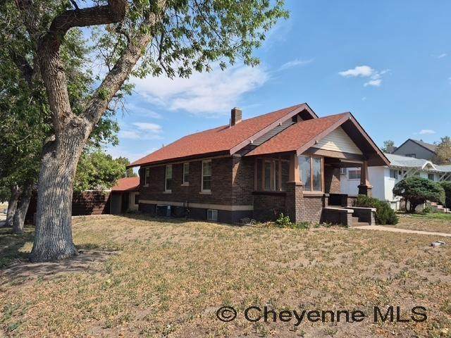 1008 9TH ST - Photo 1