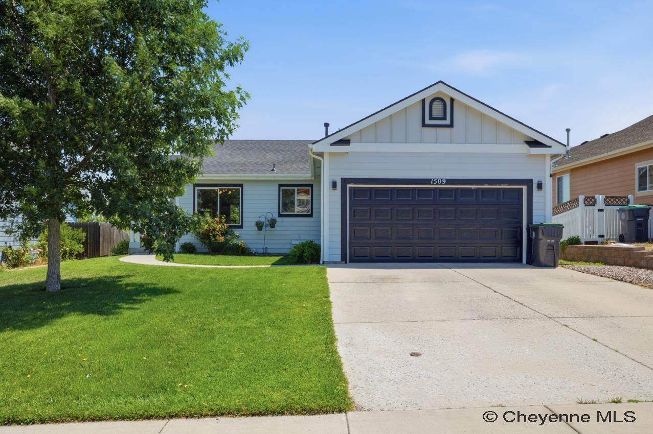 1509 Summerset Dr - Photo 1