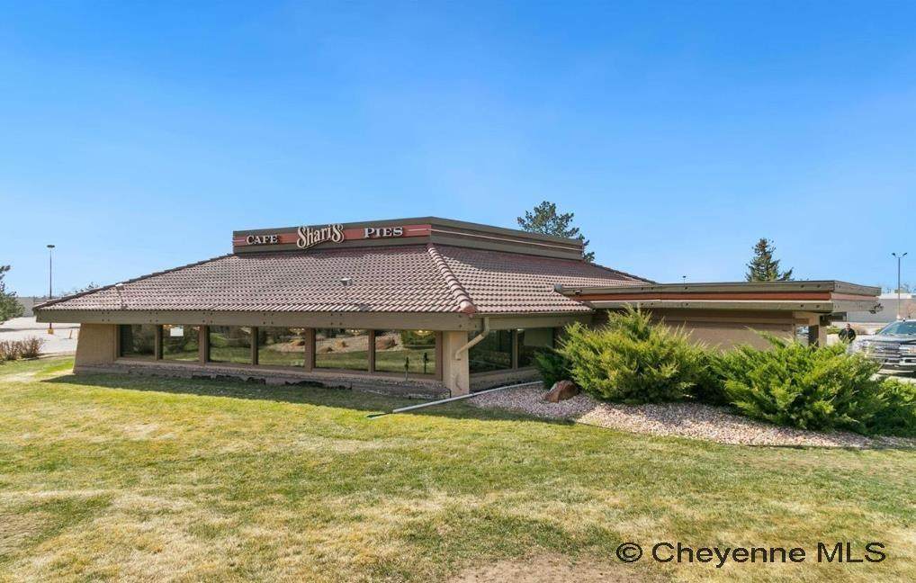 3609 Lincolnway - Photo 1