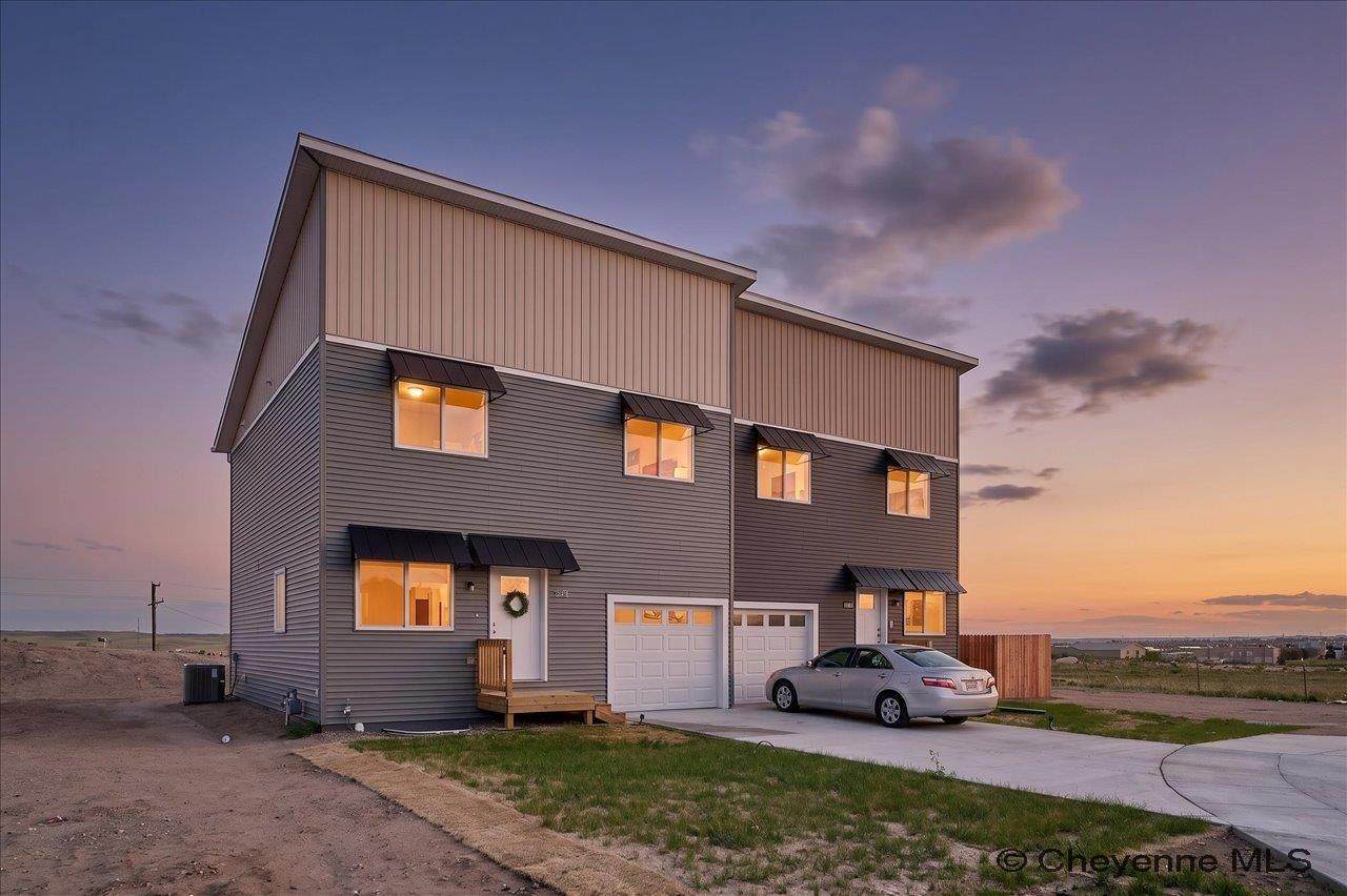 4705 Raleigh Dr - Photo 1