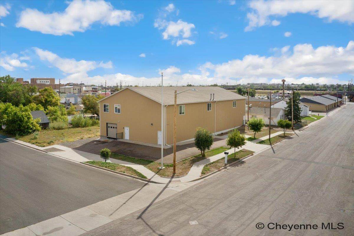 1721 Ames Ave, Cheyenne, WY 82007