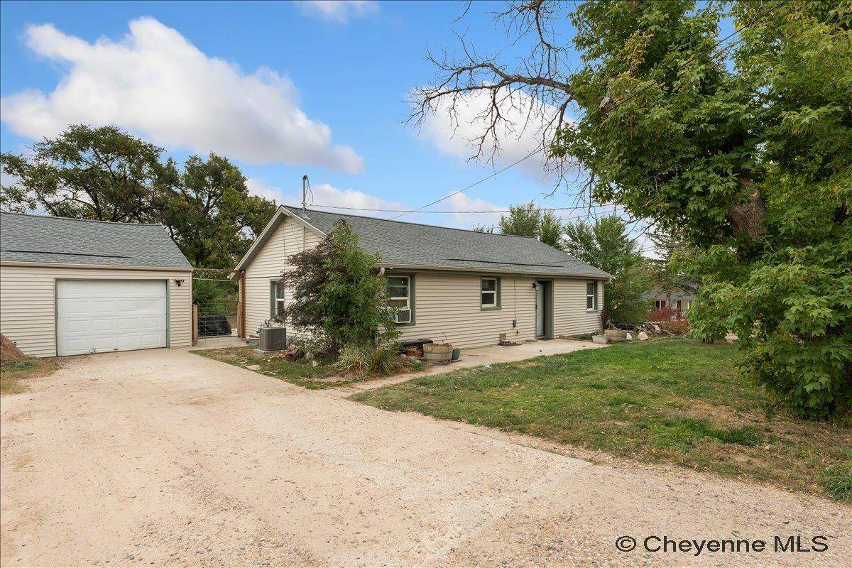 4424 Laramie St - Photo 1