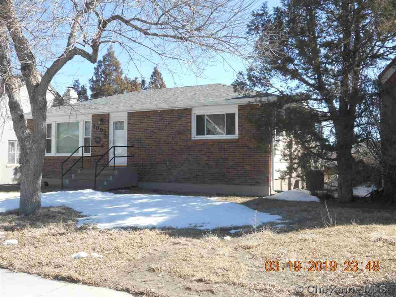 1002 9TH ST - Photo 1