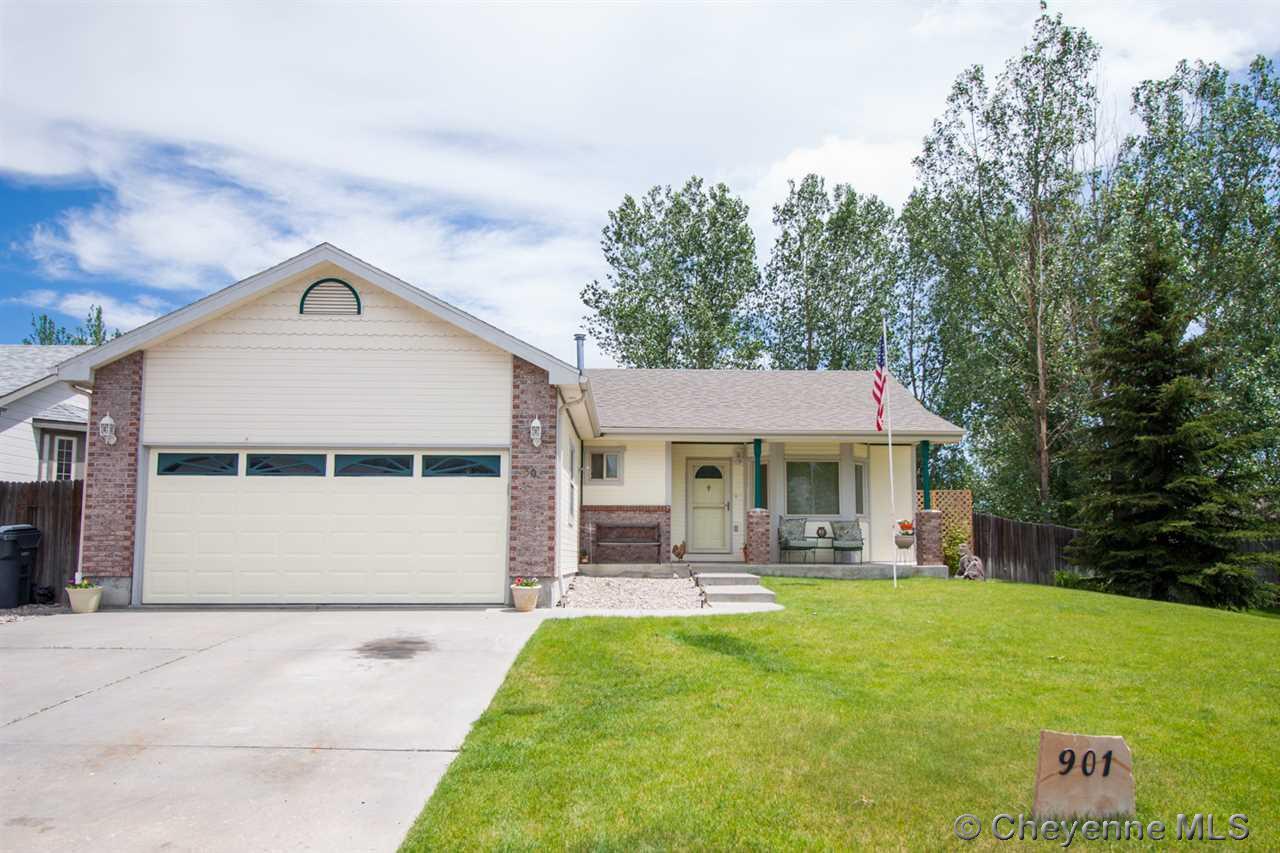 901 Morningside Dr - Photo 1