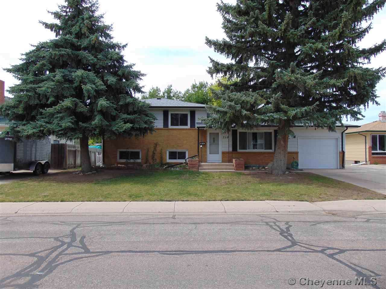 710 Mcgovern Ave - Photo 1