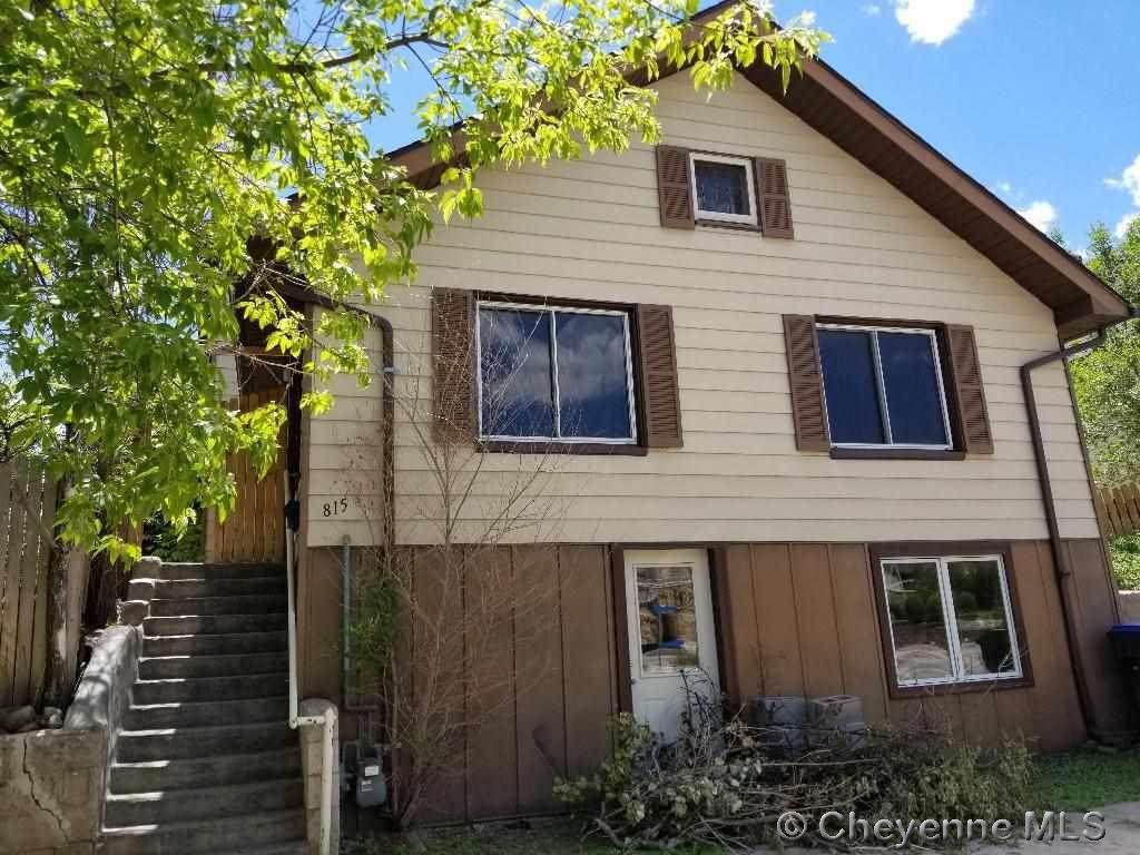 815 20TH ST - Photo 1