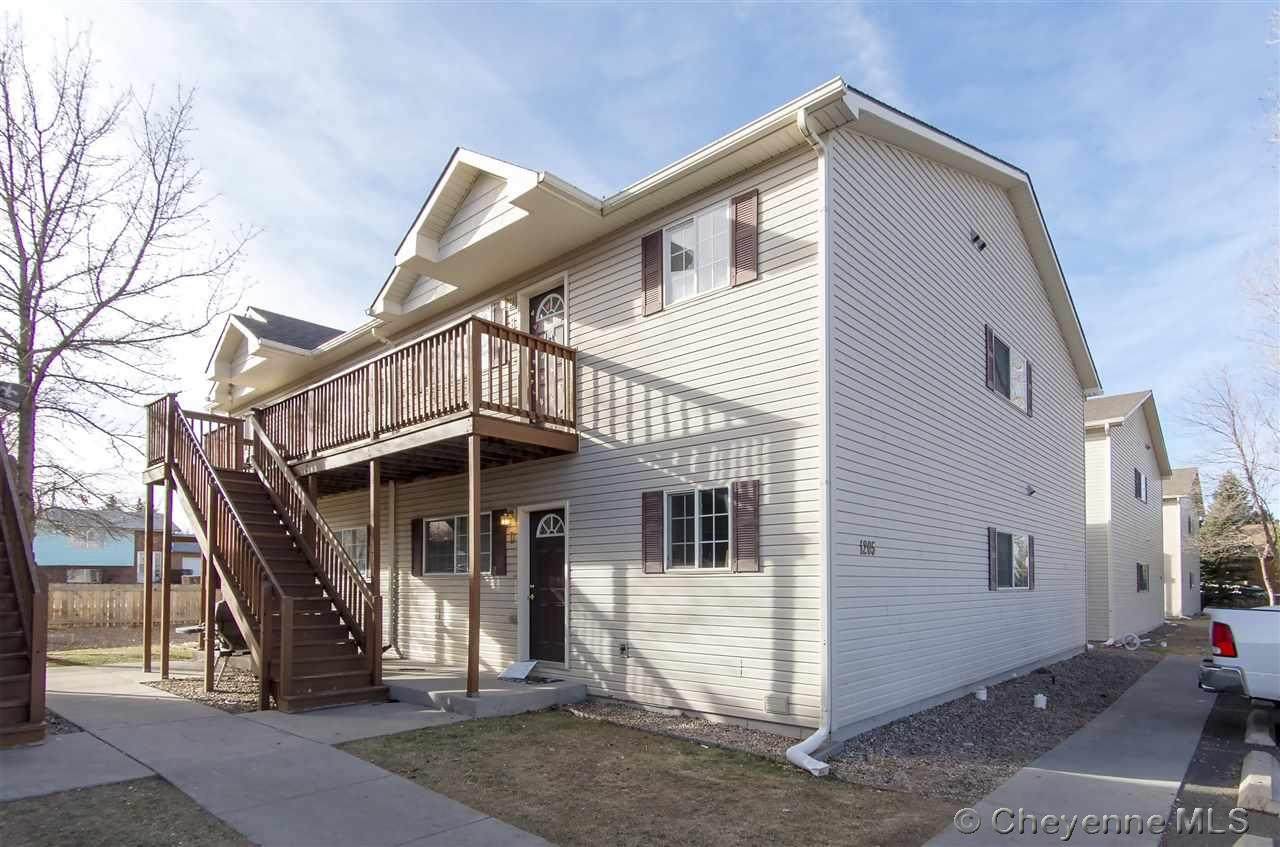 1205 Taft Ave - Photo 1
