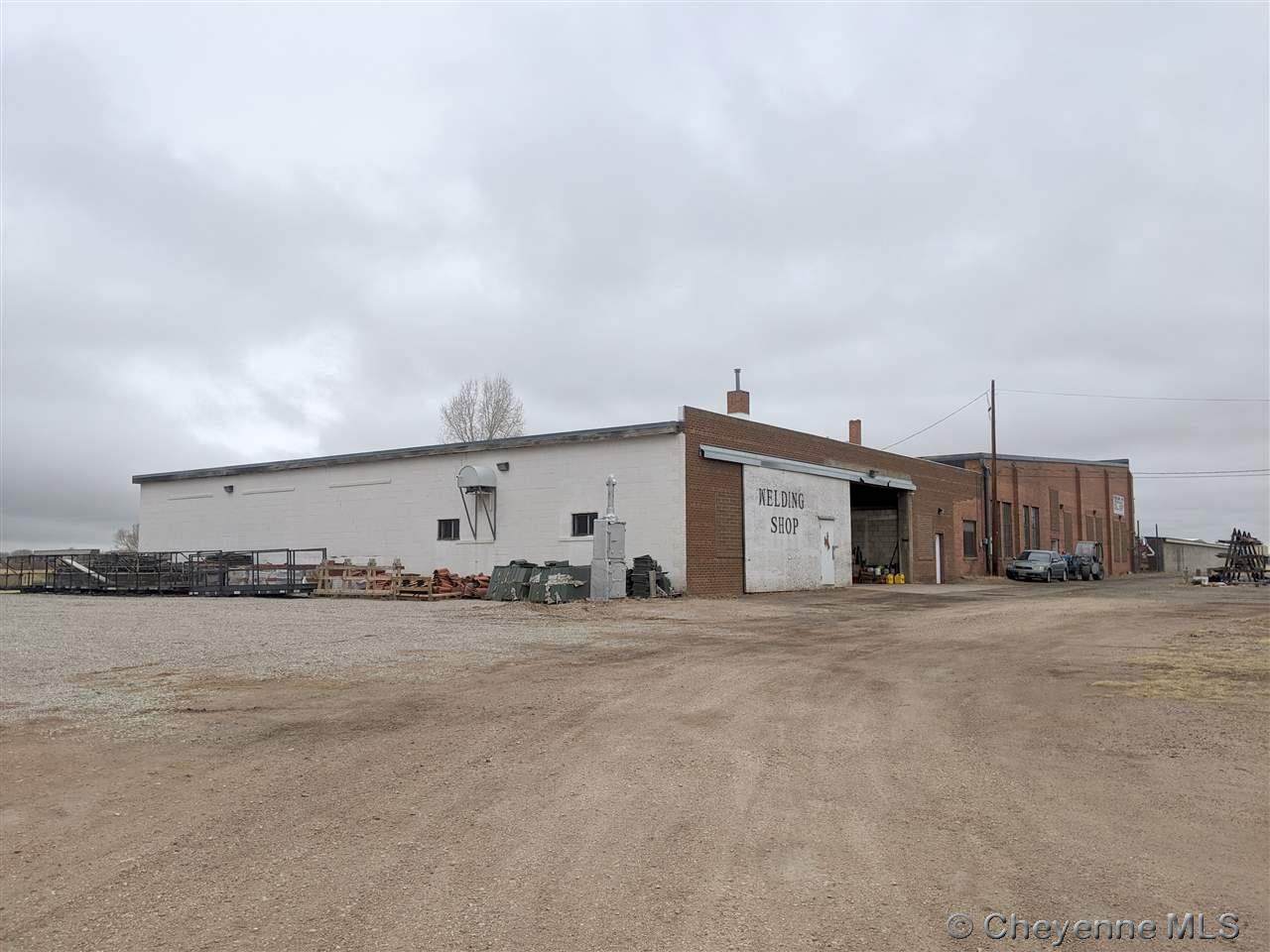 460 University Ave - Photo 1