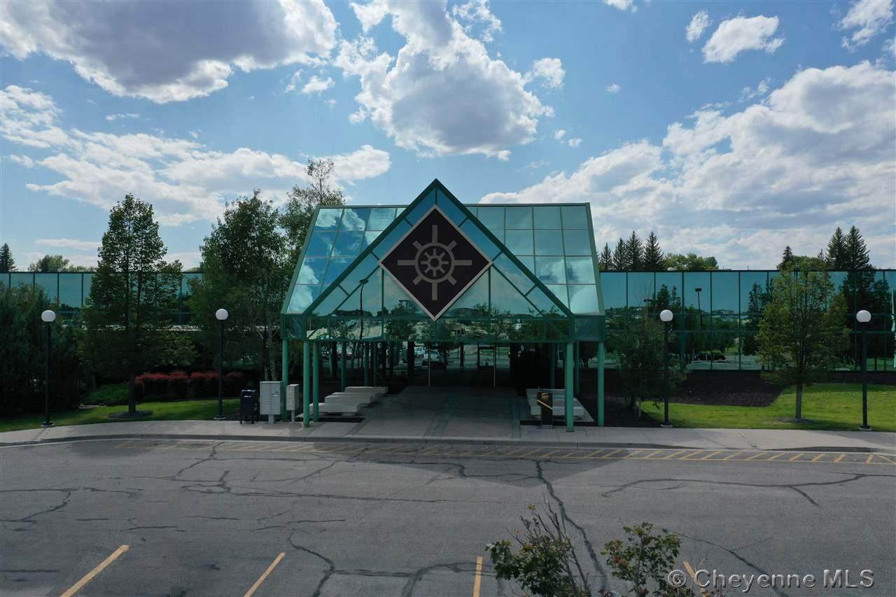 3001 Pershing Blvd - Photo 1