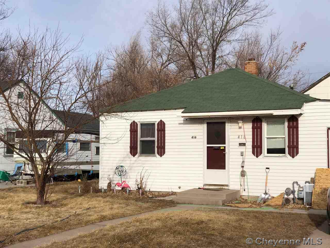416 3RD ST - Photo 1