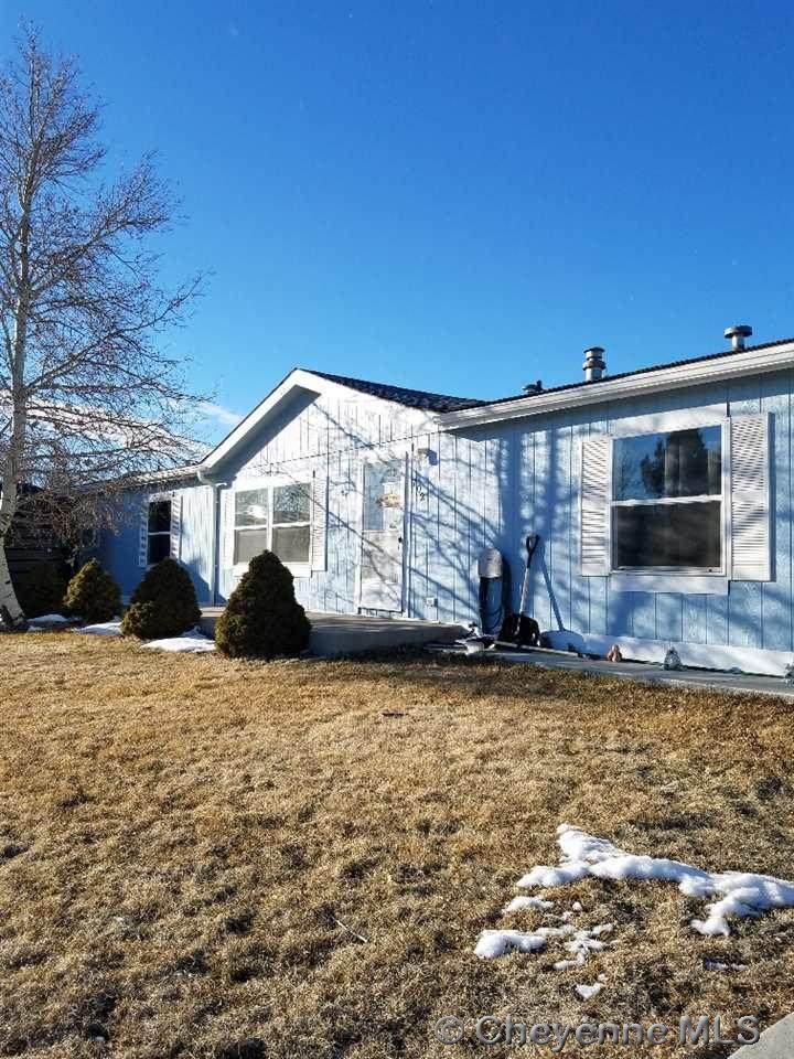 702 Sunridge Dr - Photo 1