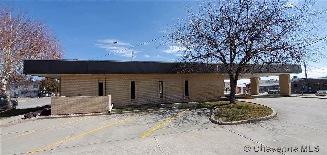 2034 B St - Photo 1