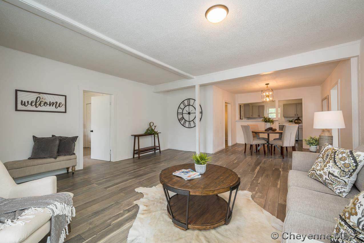 1012 Richardson Ct - Photo 1