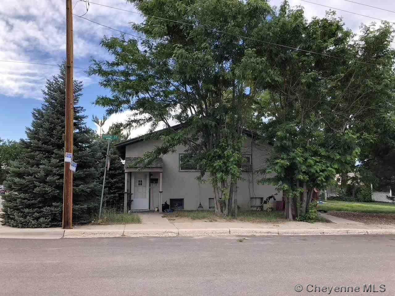 856 South St - Photo 1