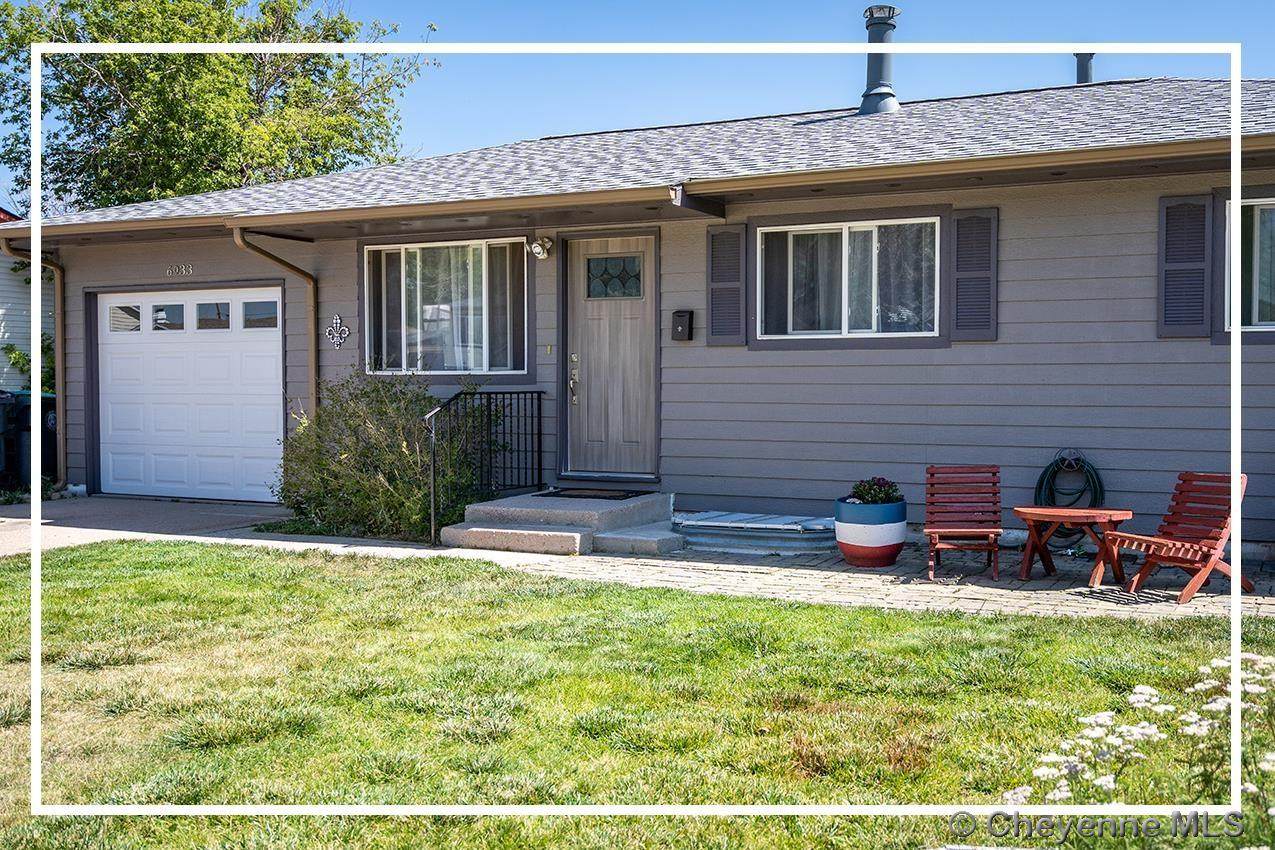 6933 Manhattan Ln - Photo 1