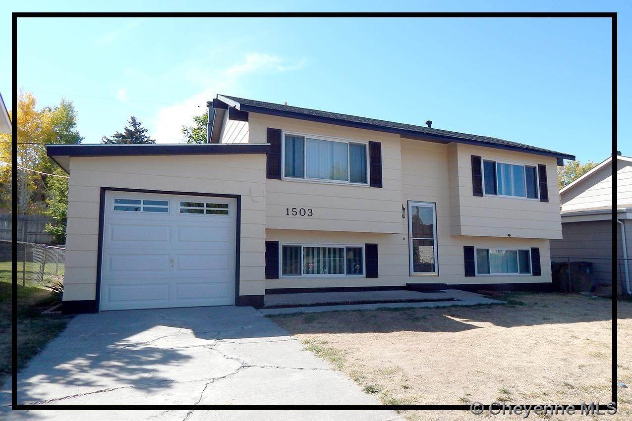 1503 Woodward Dr - Photo 1