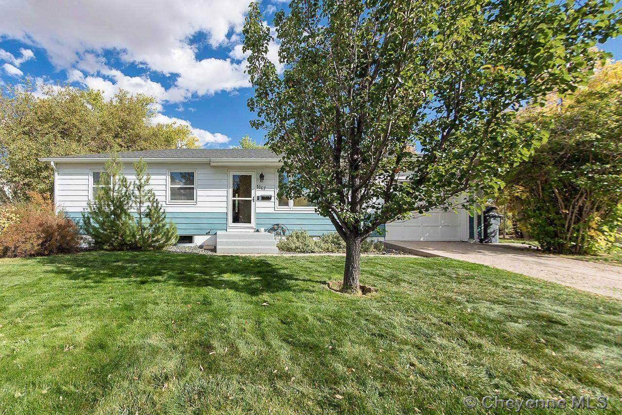 1007 Kingham Dr - Photo 1