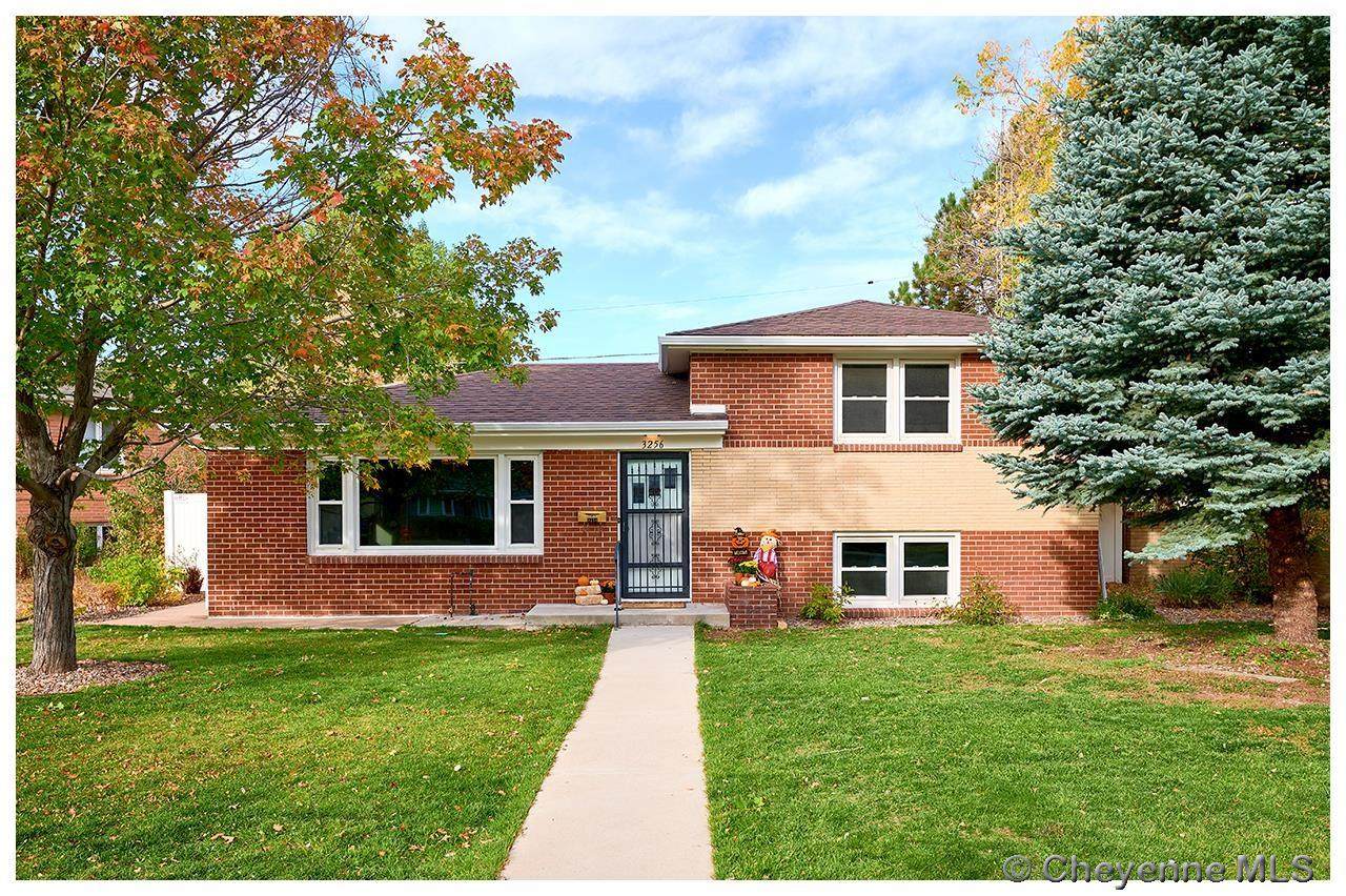 3256 Forest Dr - Photo 1