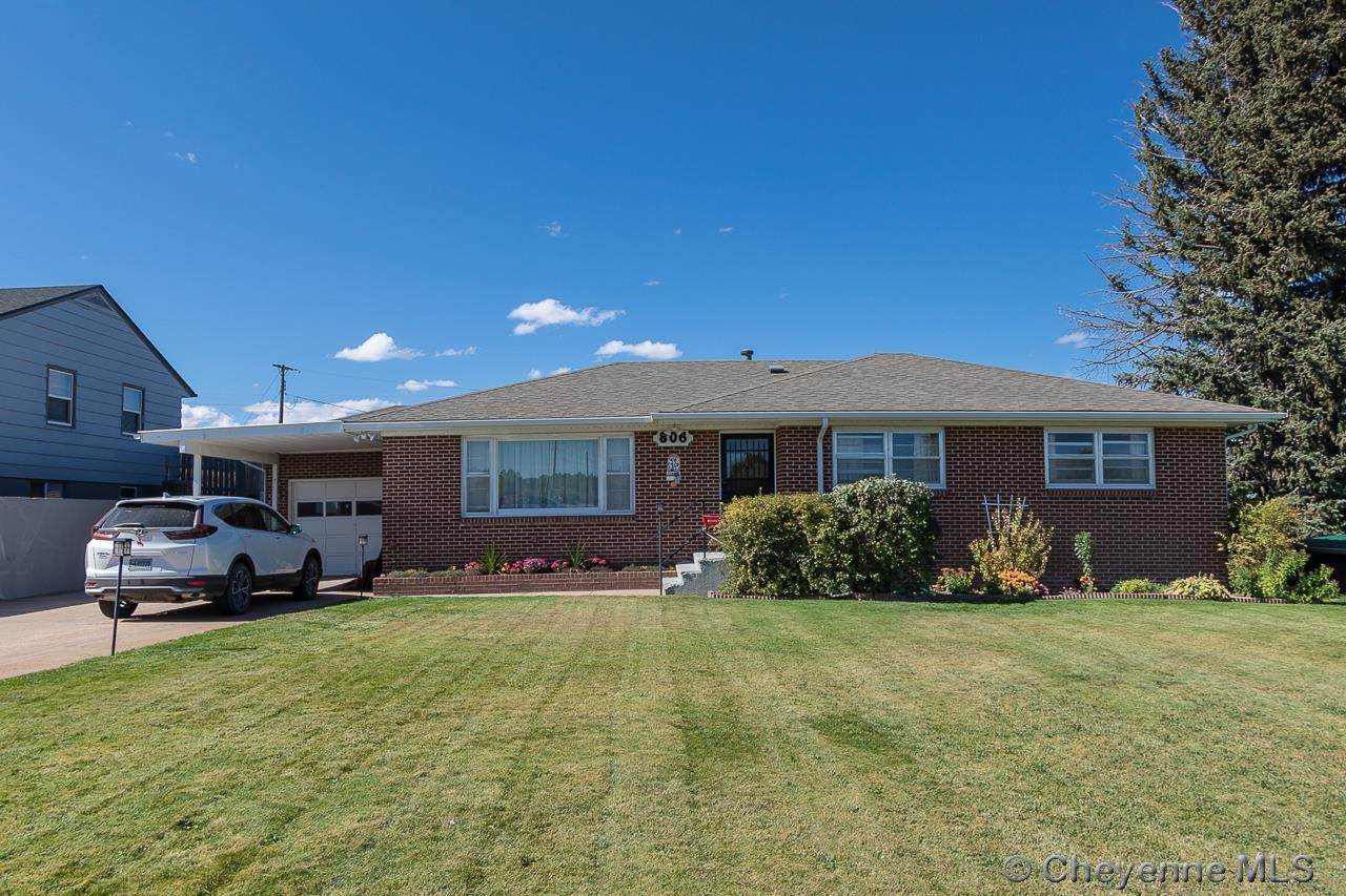 806 Blair St - Photo 1