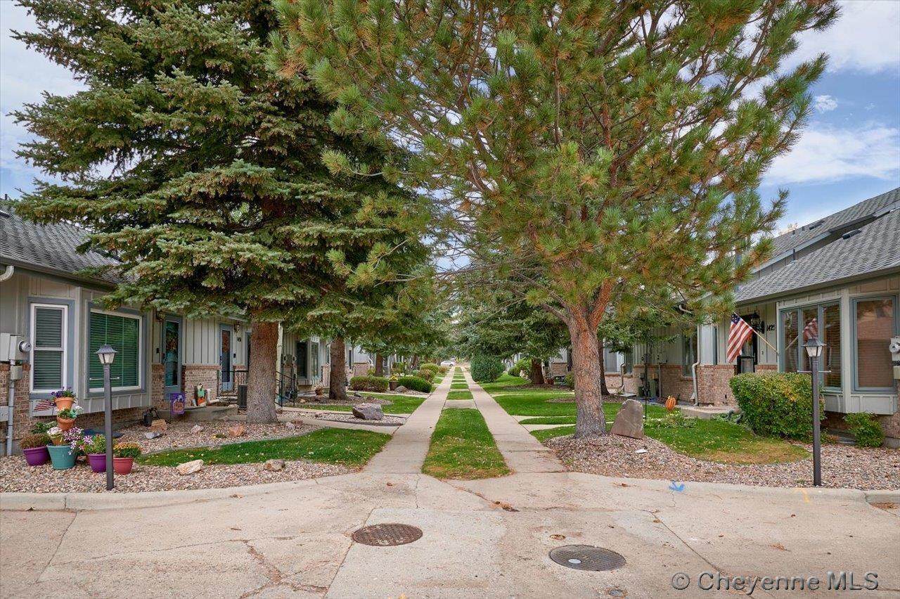 1429 Trent Ct - Photo 1