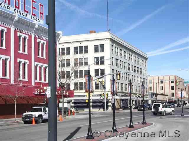 1602 Capitol Ave - Photo 1